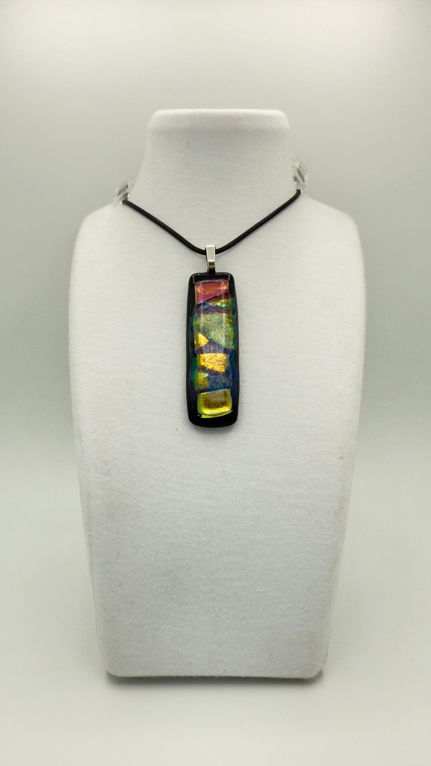 Multiple Colored Spectrum Pendent