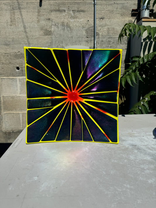 Color changing square plate